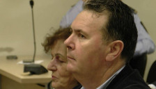 Стоилев на обвинителна клупа за мито за ИПАРД програмата, Владата бара од ЕК побрзо да направи евалуација за земјоделците да ги добијат парите - telma.com.mk