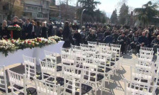 (Видео) Бели срца со имиња на починатите - годишнина од трагедијата во дискотеката „Пулс“ во Кочани - telma.com.mk