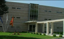 „Заглавени“ автомобили на граѓани на шпедитерски паркинзи - Шваке системот за проценка е нефункционален поради глобален сајбер напад - telma.com.mk