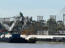 Едно лица загина откако се урна кран на градилиште на новиот мост во Белград - telma.com.mk