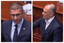 Мицкоски се фали со стапката на инфлација, Филипче обвинува за празни фрижидери – кризата тема во Собранието - telma.com.mk