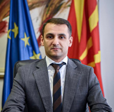Заменик министерот за социјална политика доби верзија на Закон за лична асистенција на лицата со попреченост - telma.com.mk
