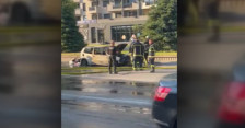 (видео)Патничко возило изгоре на булевар „Јане Сандански“ во Аеродром - telma.com.mk
