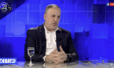 Аднан Азизи вели ќе има проширување на Вреди: Се водат разговори со 3-4 пратеници од опозицијата