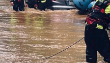 Предупредувања за поплави во Велика Британија поради бурата Клаудија