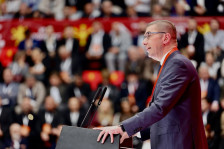 Мицкоски едногласно избран на чело на ВМРО-ДПМНЕ: „Победи патот што партијата го трасира за Македонија“, порача Мицкоски