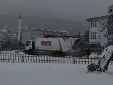Се одложува собирањето на комуналниот отпад во Тетово поради континуираното врнење на снег