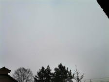 Променливо облачно – повремени врнежи од дожд кои ќе преминат во снег насекаде!