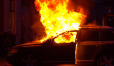 Две возила опожарени во Струмица