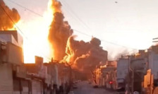 ВИДЕО: Кипар ги затвори училиштата по нападот врз база, во Саудиска Арабија гори една од најголемите нафтени постројки во светот