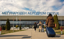 Неизвесни летови, поскапи билети и аранжмани – од 60 до 80 милијарди загуби во туризмот поради војната на Блискиот Исток