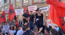 „Бараме правда“, „почитувај го Законот за јазиците“ – студентите протестираа за правосудниот испит