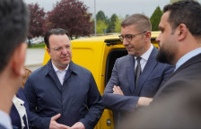 Николоски: Набавивме вкупно 100 товарни возила за нормално функционирање на Македонска пошта