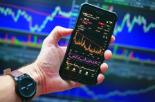 Европските индекси во благ пораст – цената на нафтата „Брент“ на 98 долари