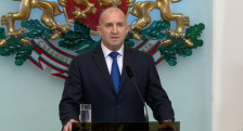 Радев: Ако не се укинат визите за Бугарите, нема да дозволиме долг престој на американските авиони во Софија