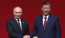 Си и Путин се обединуваат во критиките кон САД за нуклеарни и безбедносни прашања