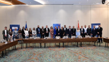 Претставници на подмладоците на партиите потпишаа декларација за европски вредности
