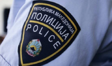 Ја удрил со возило на пешачки, па излегол и ја нападнал а потоа избегал! Полицијата го пронајде!