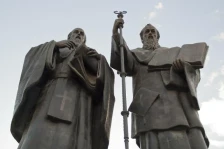 Партиите со честитки за 24 Мај – Денот на Светите Кирил и Методиј