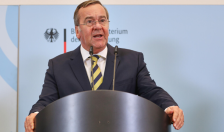 Германија вели дека повлекувањето на американските трупи било предвидливо